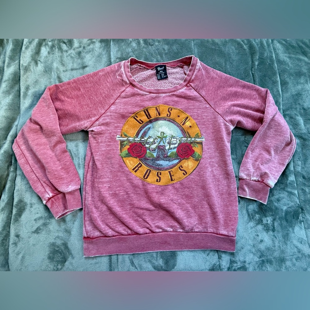 Bravado Guns N Roses Pink Graphic Lightweight Sweatshirt Women’s Medium